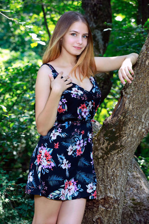 铃原爱蜜莉灰色毛衣