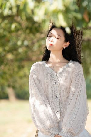 美女露pp全身照片