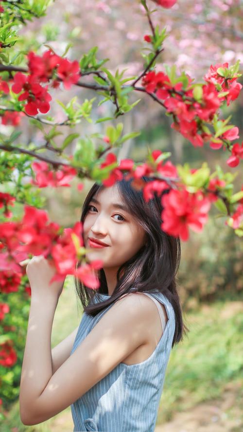 陈三当着老七面在ktv