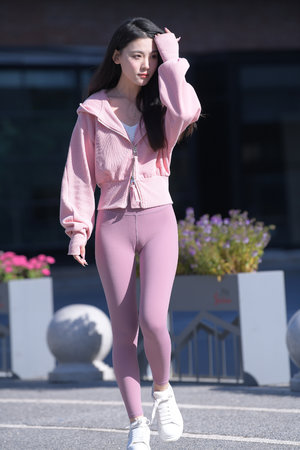 刘耀文给宋亚轩塞td