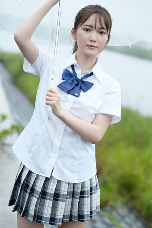 爸爸不允许我谈恋爱短剧